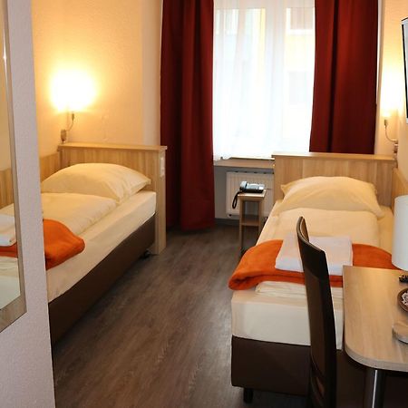Hotel Paris Düsseldorf Extérieur photo