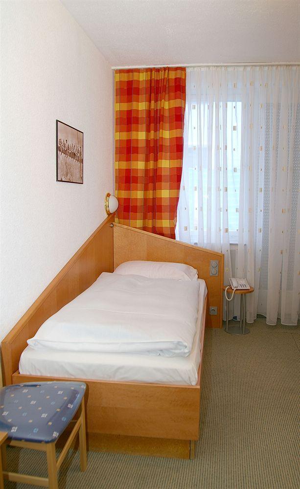 Hotel Paris Düsseldorf Extérieur photo