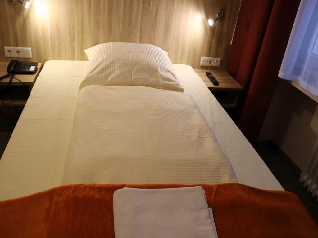 Hotel Paris Düsseldorf Extérieur photo
