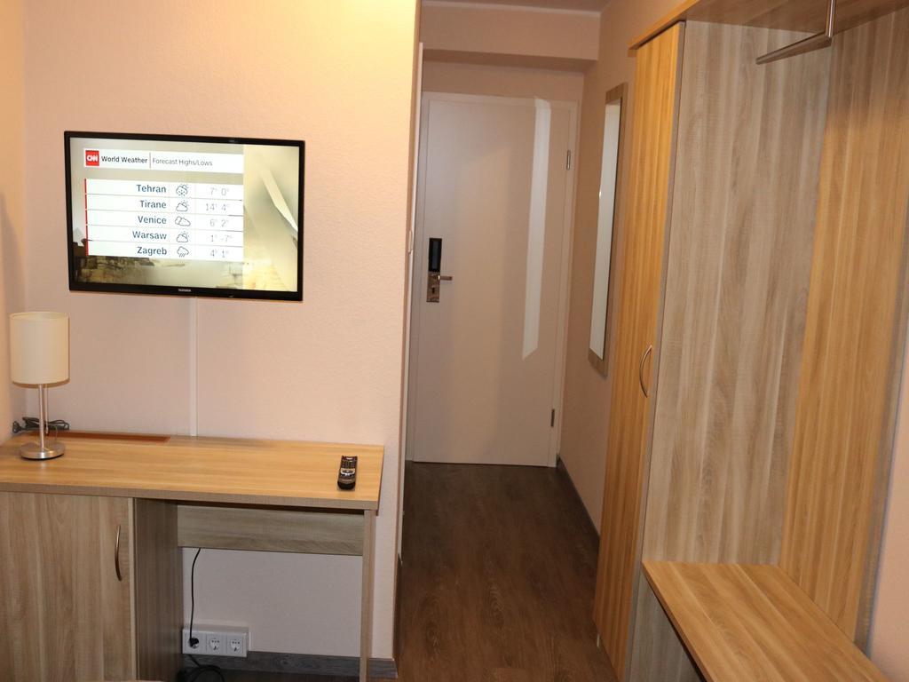 Hotel Paris Düsseldorf Extérieur photo