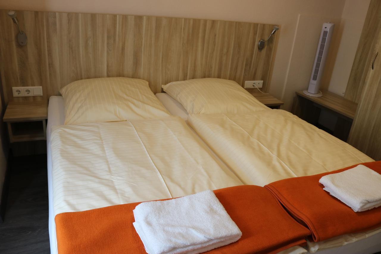 Hotel Paris Düsseldorf Extérieur photo